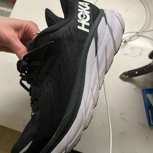 Women’s Hoka Clifton 8 running shoes